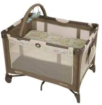Lit pour bébé plus matelas orthopédiques 