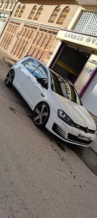 voitures-volkswagen-golf-7-2014-bordj-bou-arreridj-algerie