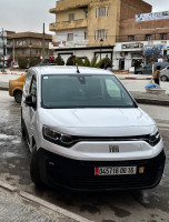 voitures-fiat-doblo-2023-djelfa-algerie