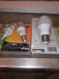 Lot d ampoules E14, E27, GU10 
