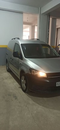 السيارات-النفعية-volkswagen-caddy-2019-fourgon-الشلف-الجزائر