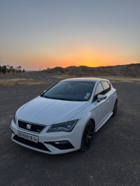 سيارات-seat-leon-2018-linea-r-برج-الغدير-بوعريريج-الجزائر