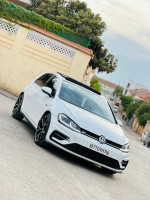 voitures-volkswagen-golf-7-2017-r-line-medea-algerie