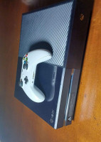 consoles-xbox-one-500-giga-une-manette-souk-el-thenine-bejaia-algerie