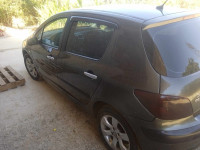 voitures-peugeot-307-2007-el-kharrouba-boumerdes-algerie