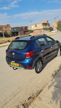 voitures-dacia-sandero-2018-stepway-restylee-chlef-algerie