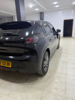 voitures-peugeot-208-2022-allure-facelift-bouinan-blida-algerie