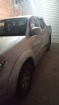 utilitaire-toyota-hilux-2010-42-baba-hassen-alger-algerie