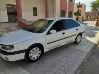 voitures-renault-laguna-1-1999-msila-algerie