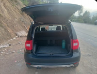 voitures-skoda-octavia-combi-4x4-2014-amizour-bejaia-algerie