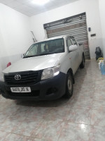 voitures-toyota-hilux-2012-bouira-algerie