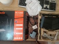 Routeur Modem Tenda AC1200 V12  Jamais utilisé