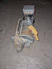 materiel-electrique-monte-charge-italy-supporte-draa-el-mizan-tizi-ouzou-algerie