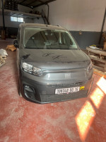 voitures-fiat-doblo-2024-italy-les-eucalyptus-alger-algerie