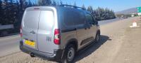 السيارات-النفعية-fiat-doblo-2025-الأخضرية-البويرة-الجزائر