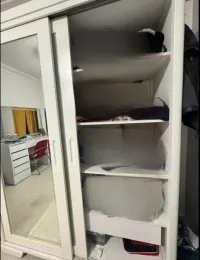 Armoire blanche en hêtre / miroire