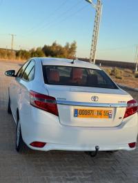 سيارات-toyota-yaris-2014-المقرن-الوادي-الجزائر