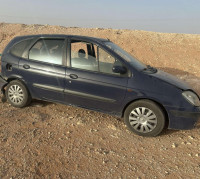 voitures-renault-scenic-2002-algerie