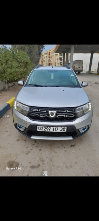 voitures-dacia-sandero-2017-stepway-tissemsilt-algerie