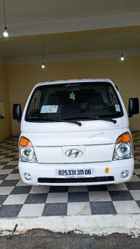 utilitaire-hyundai-h100-2011-timezrit-bejaia-algerie