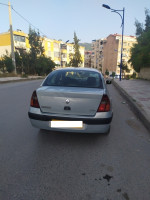 berline-renault-clio-classique-2004-tizi-ouzou-algerie