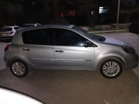 voitures-renault-clio-3-2011-night-and-day-hadjout-tipaza-algerie