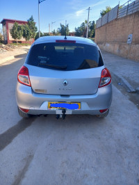 voitures-renault-clio-3-2012-chlef-algerie