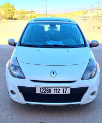 voitures-renault-clio-3-2012-night-and-day-charef-djelfa-algerie