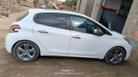 voitures-peugeot-208-2015-allure-sidi-chami-oran-algerie