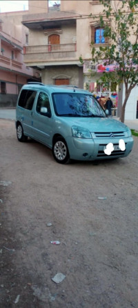 voitures-citroen-berlingo-2014-chahbounia-chelalet-el-adhaoura-medea-algerie