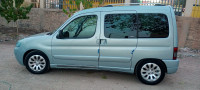 voitures-citroen-berlingo-2014-chahbounia-chelalet-el-adhaoura-medea-algerie