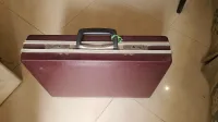 Valise diplomatique vintage avec clé