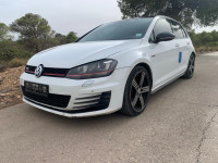 voitures-volkswagen-golf-7-2014-gti-batna-algerie