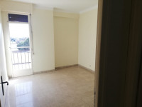 appartement-location-f4-alger-birkhadem-algerie