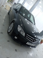 voitures-mercedes-classe-c-2009-batna-algerie