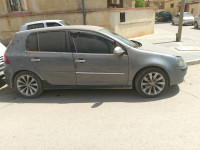 voitures-volkswagen-golf-5-2004-r32-berrouaghia-medea-algerie