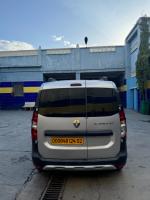 voitures-renault-kangoo-2024-chlef-algerie