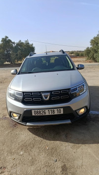 voitures-dacia-sandero-2018-stepway-restylee-bouira-algerie