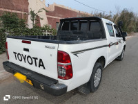 utilitaire-toyota-hilux-2012-reggane-adrar-algerie