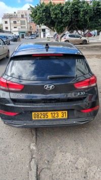 سيارات-hyundai-i30-2023-full-options-بئر-الجير-وهران-الجزائر