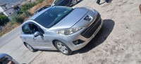 سيارات-peugeot-207-2011-active-تيزي-وزو-الجزائر