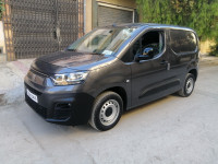 voitures-fiat-doblo-2024-italien-batna-algerie