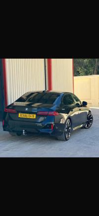 سيارات-bmw-serie-5-2024-m-sport-شراقة-الجزائر