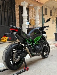 Kawazaki Z900 2025
