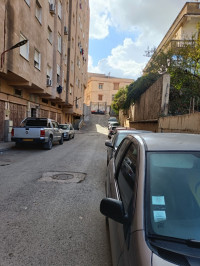 appartement-location-f04-alger-ain-naadja-algerie