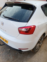 voitures-seat-ibiza-2015-black-line-el-amra-ain-defla-algerie