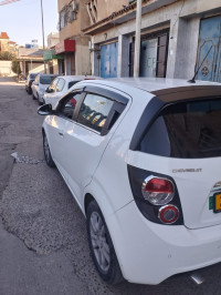 voitures-chevrolet-sonic-hatchback-2013-hydra-alger-algerie