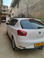 voitures-seat-ibiza-2012-fully-toit-ouvrant-algerie