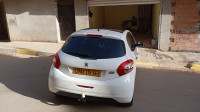 voitures-peugeot-208-2015-allure-tissemsilt-algerie