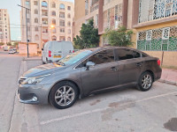 voitures-toyota-avensis-2013-alger-centre-algerie